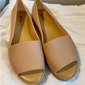 Melissa tan/khaki platform sandals US 6/ EU 37